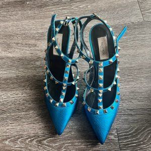 Vibrant Blue Valentino Garavani Rockstud Pumps with Platinum Finish Studs